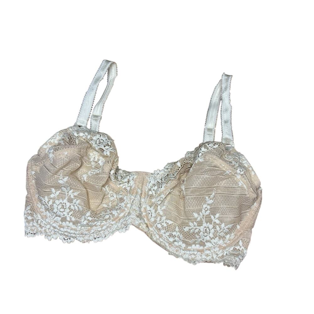 Wacoal Embrace Lace Underwire Bra 65191 Size 34DDD Beige Ivory Embroidery EUC